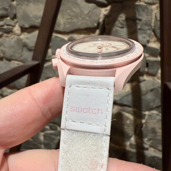 Swatch X Omega "Mission To Venus" White Moonswatch Watch - Picture 10 of 10